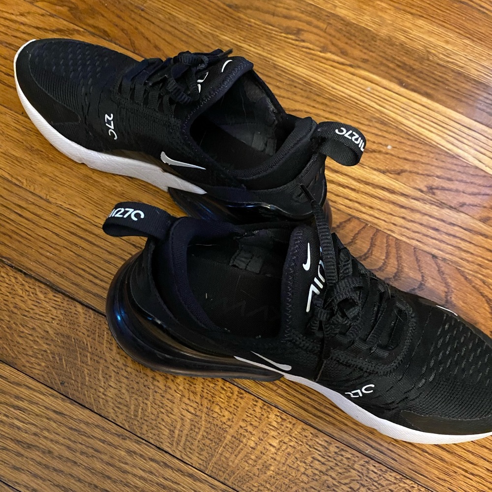 Nike air max 270 woman’s size 9